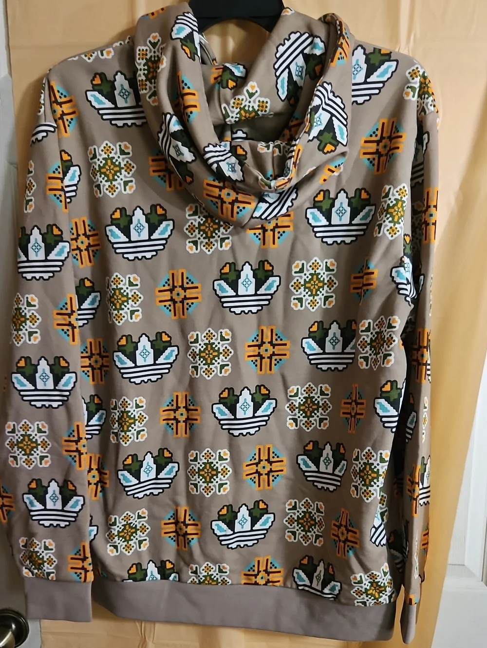 adidas Men's Tile Print Hoodie: TRACE KHAKI: NEW WITH TAGS: SIZE L